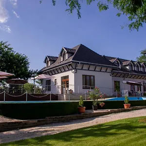 Reneszánsz Apartmanhotel Debrecen